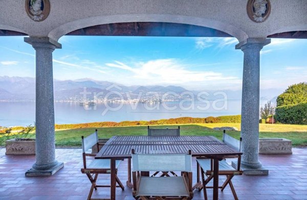 casa indipendente in vendita a Stresa