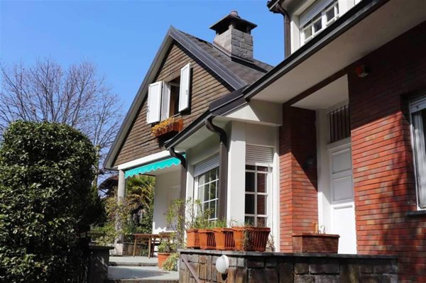 casa indipendente in vendita a Stresa