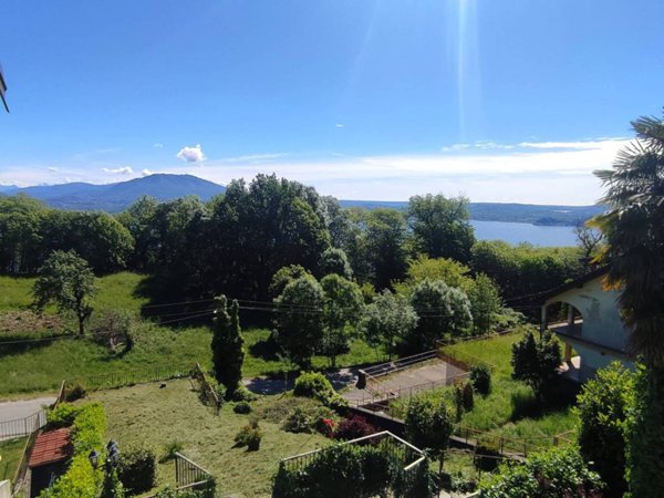 casa indipendente in vendita a Stresa