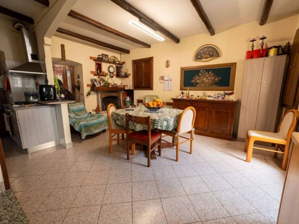 appartamento in vendita a Stresa in zona Someraro