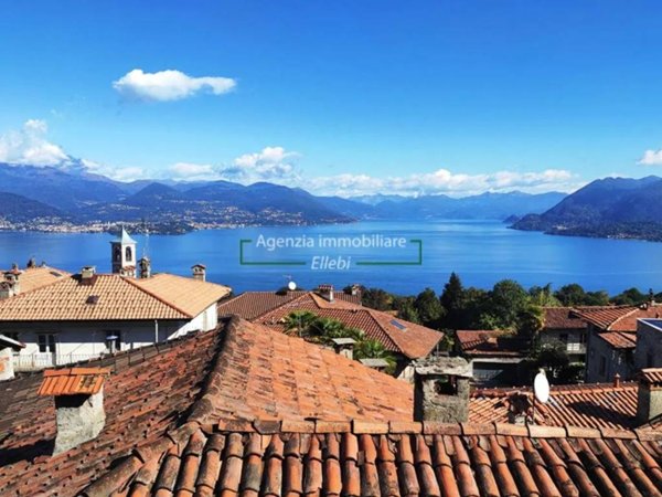 appartamento in vendita a Stresa in zona Vedasco