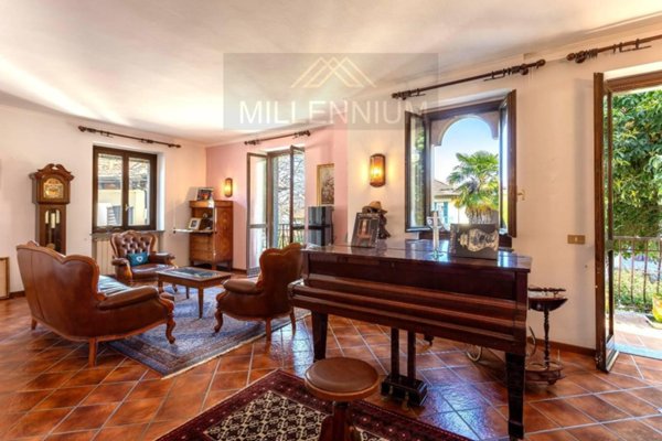 casa indipendente in vendita a Stresa in zona Mottarone