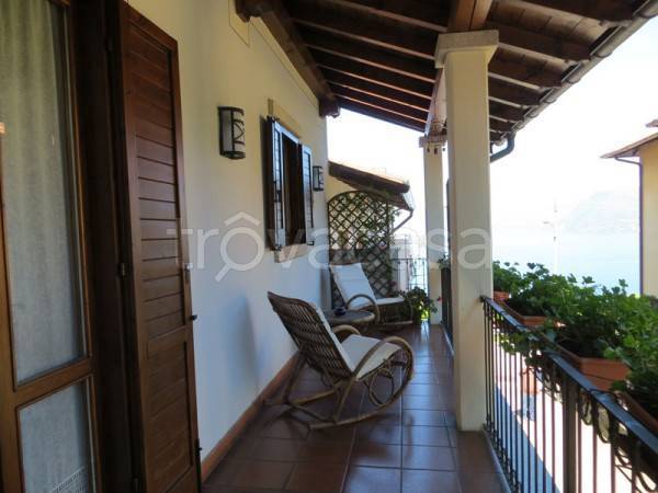 casa indipendente in vendita a Stresa