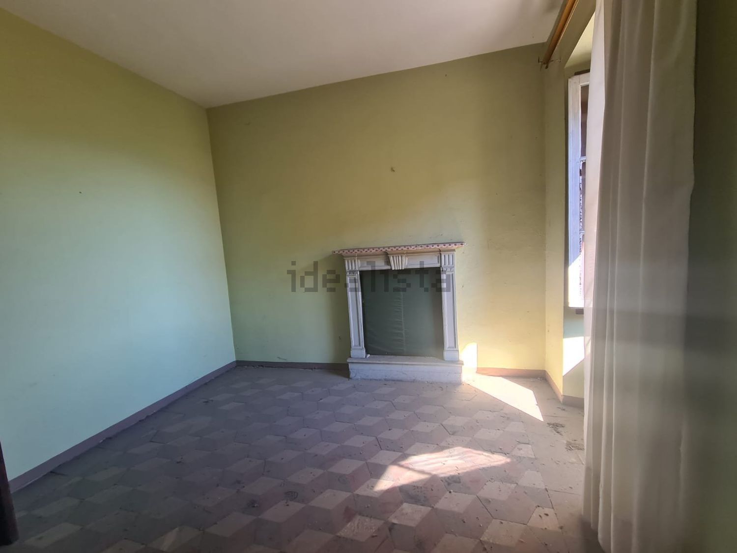casa indipendente in vendita a Stresa in zona Magognino