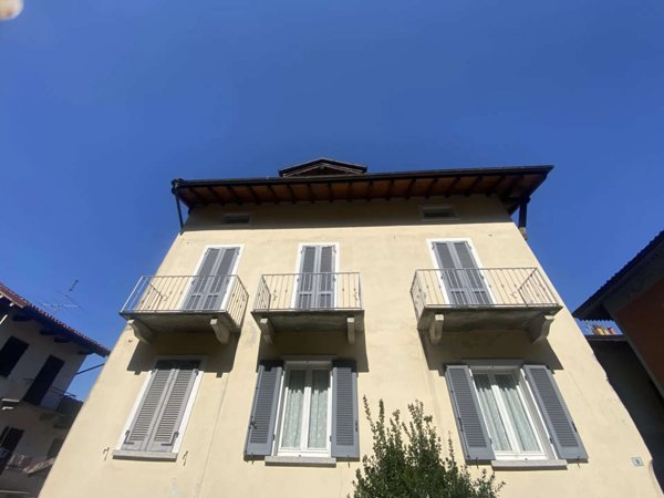 appartamento in vendita a Stresa in zona Magognino