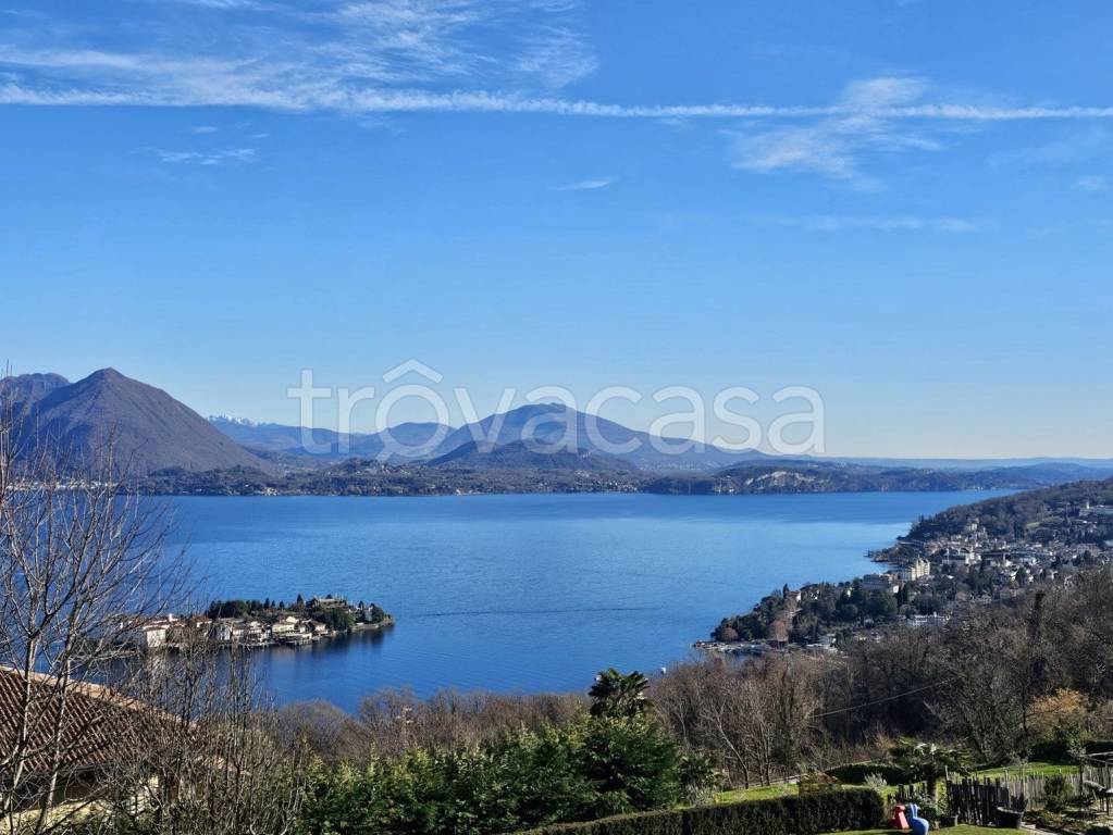 appartamento in vendita a Stresa