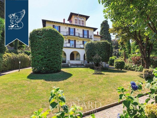 casa indipendente in vendita a Stresa