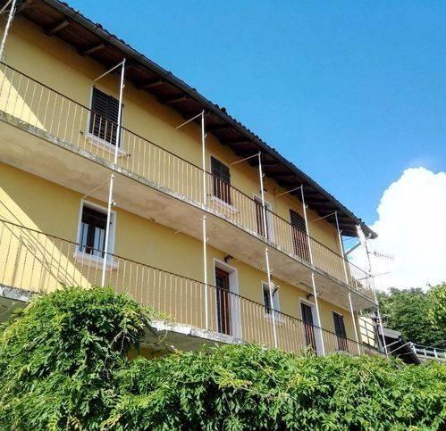 casa indipendente in vendita a Stresa