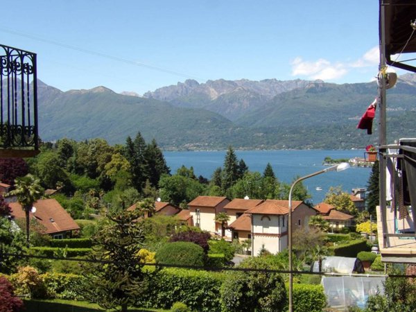 appartamento in vendita a Stresa in zona Carciano