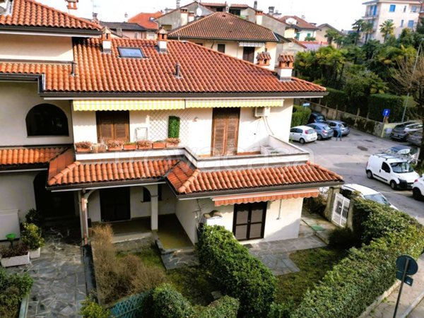 appartamento in vendita a Stresa