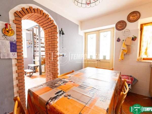 casa indipendente in vendita a Stresa