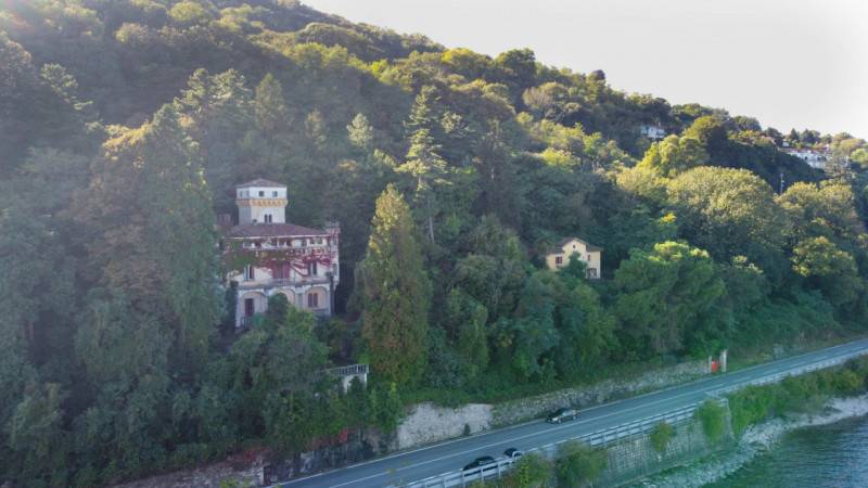 casa indipendente in vendita a Stresa
