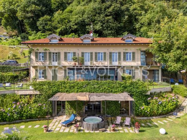 casa indipendente in vendita a Stresa in zona Alpino