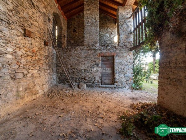 casa indipendente in vendita a Stresa in zona Brisino