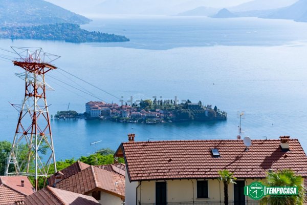 casa indipendente in vendita a Stresa in zona Someraro