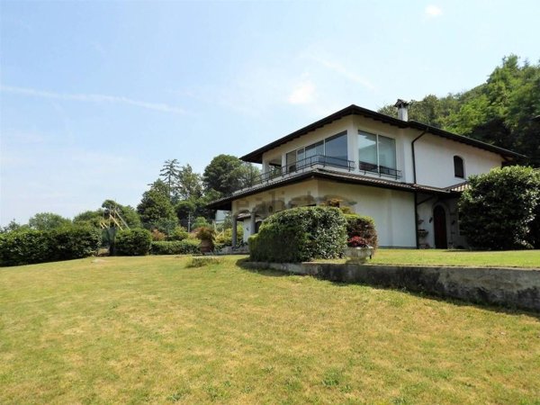 casa indipendente in vendita a Stresa
