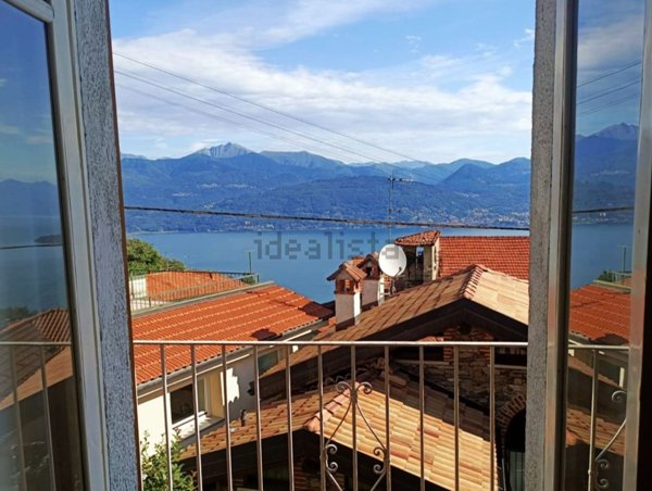 casa indipendente in vendita a Stresa in zona Someraro