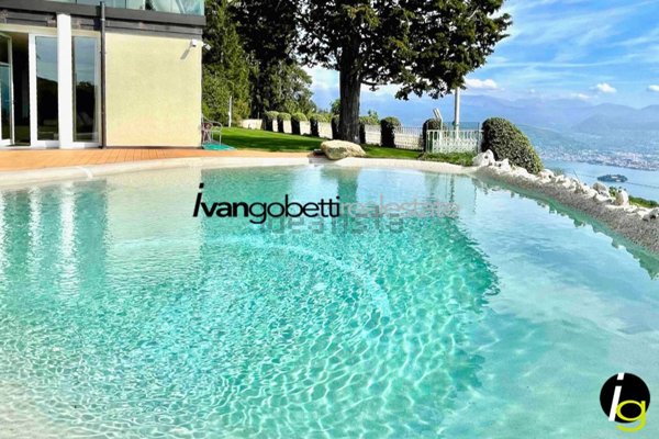 casa indipendente in vendita a Stresa