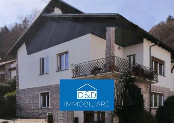 casa indipendente in vendita a Stresa