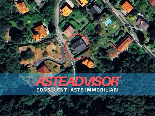 casa indipendente in vendita a Stresa in zona Magognino