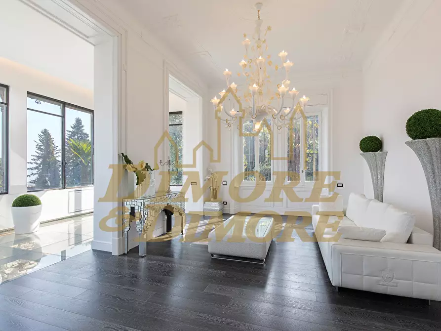 casa indipendente in vendita a Stresa