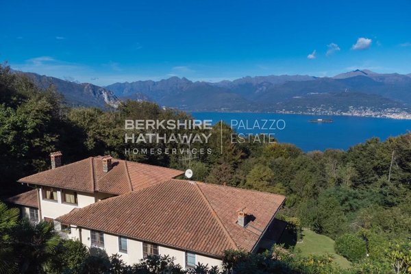 casa indipendente in vendita a Stresa