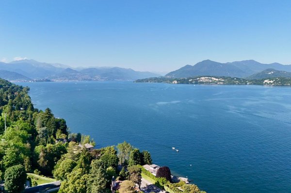 casa indipendente in vendita a Stresa