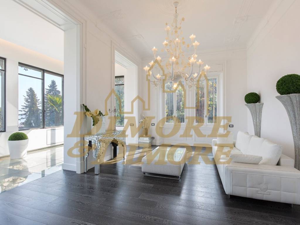 casa indipendente in vendita a Stresa