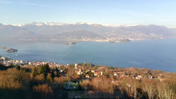 casa indipendente in vendita a Stresa in zona Brisino