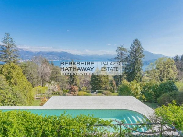 casa indipendente in vendita a Stresa