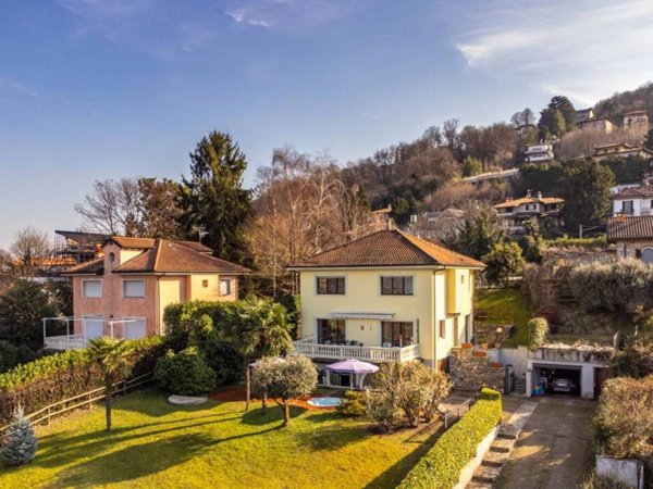casa indipendente in vendita a Stresa