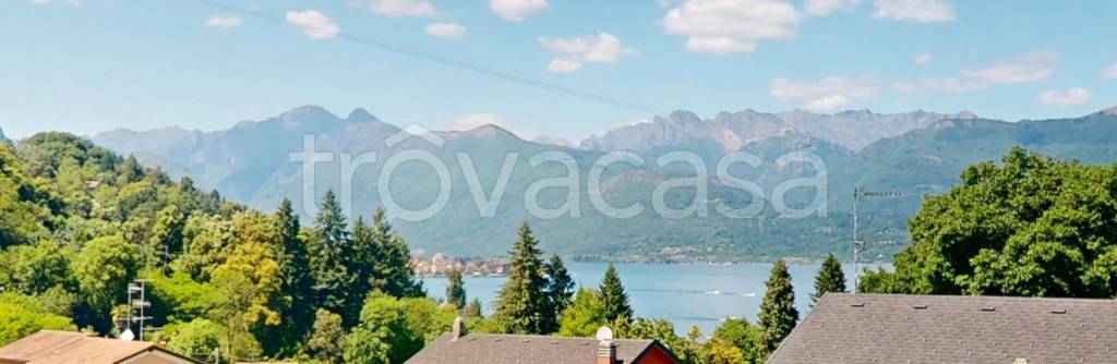 appartamento in vendita a Stresa in zona Carciano