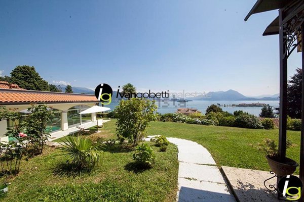casa indipendente in vendita a Stresa