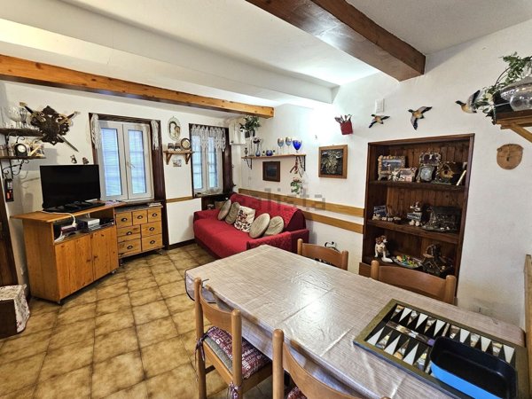 appartamento in vendita a Stresa in zona Someraro