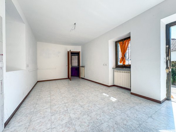 appartamento in vendita a Stresa in zona Brisino