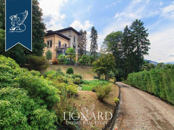 casa indipendente in vendita a Stresa