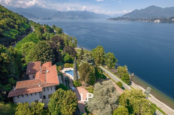 casa indipendente in vendita a Stresa