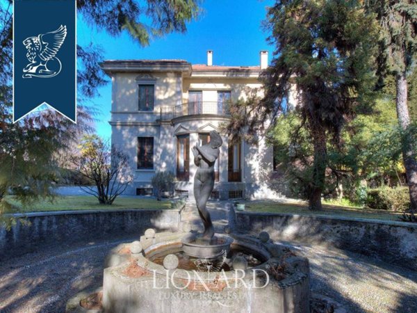 casa indipendente in vendita a Stresa