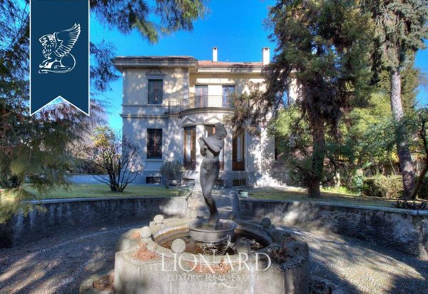 casa indipendente in vendita a Stresa