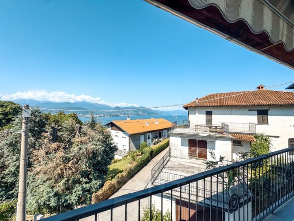casa indipendente in vendita a Stresa in zona Passera