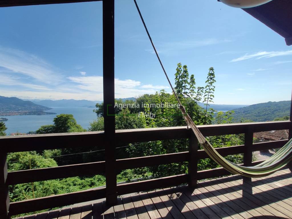 casa indipendente in vendita a Stresa in zona Someraro