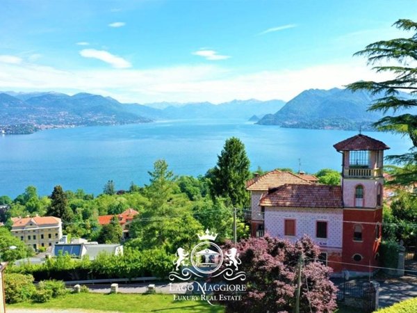casa indipendente in vendita a Stresa