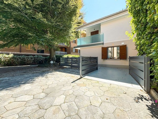 casa indipendente in vendita a Stresa
