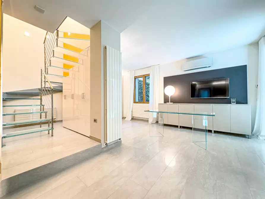 casa indipendente in vendita a Stresa