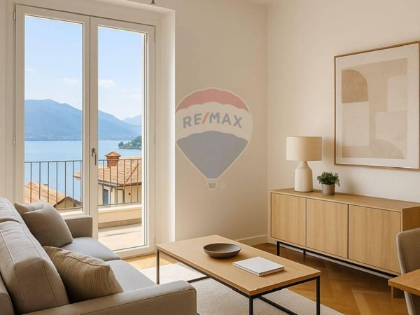 casa indipendente in vendita a Stresa in zona Carciano