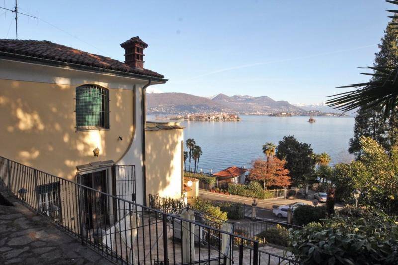 casa indipendente in vendita a Stresa in zona Alpino