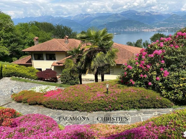 casa indipendente in vendita a Stresa