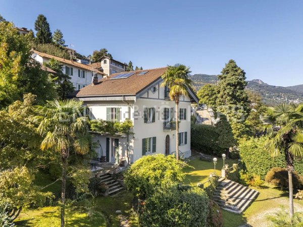 casa indipendente in vendita a Stresa