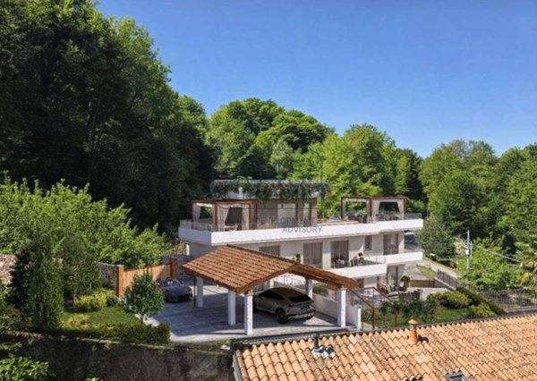 casa indipendente in vendita a Stresa