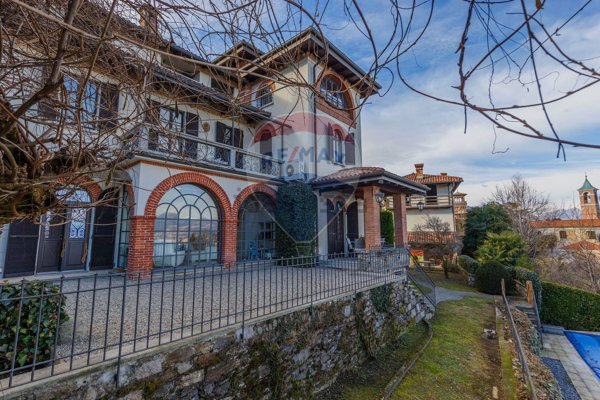 casa indipendente in vendita a Stresa
